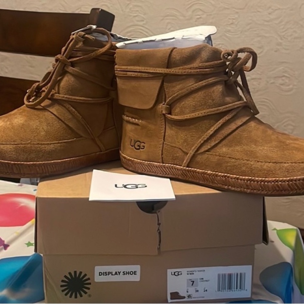 UGG Reid Ankle boots